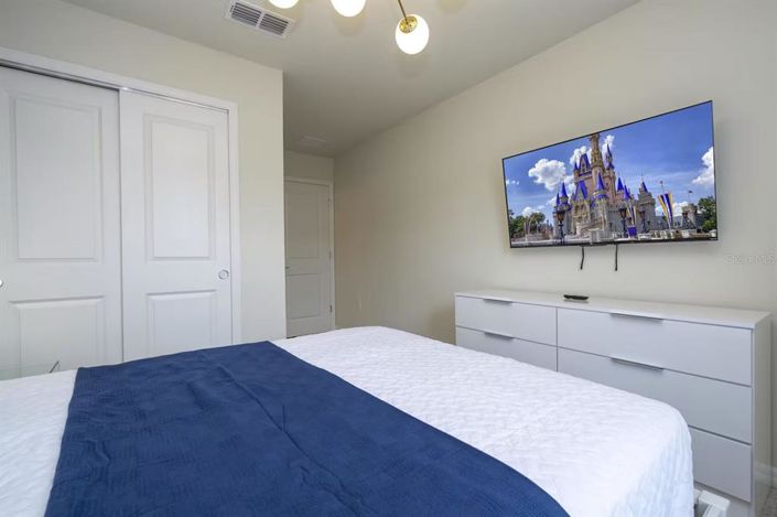 Image No.37-5 Bed Townhouse for sale