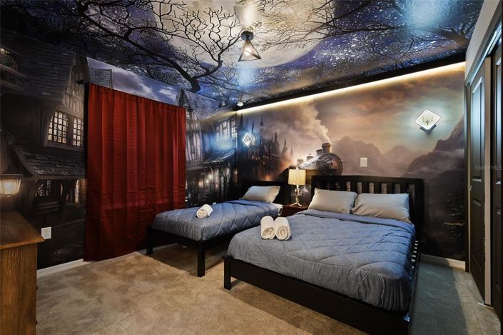 Image No.20-10 Bed Property for sale