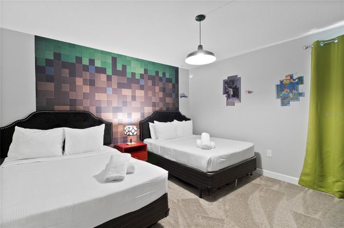 Image No.24-10 Bed House for sale