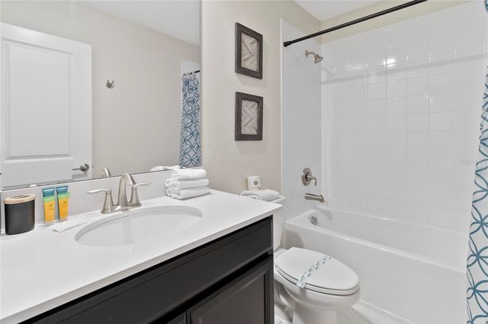 Image No.37-10 Bed House for sale