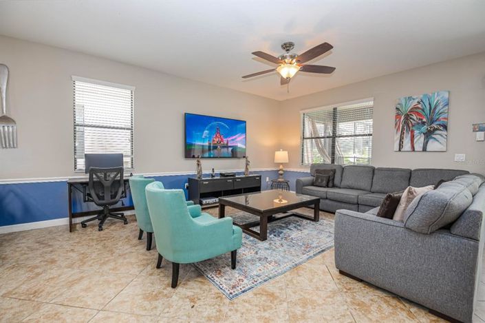 Image No.10-7 Bed Property for sale