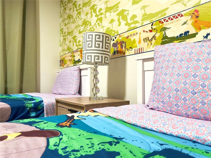 Image No.22-6 Bed Property for sale