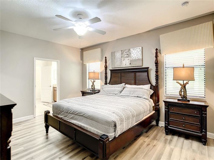 Image No.20-8 Bed House for sale