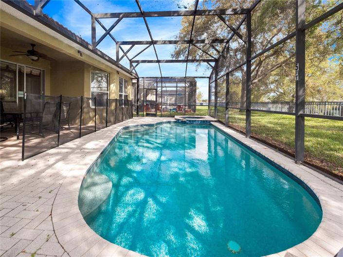 Image No.33-5 Bed House for sale