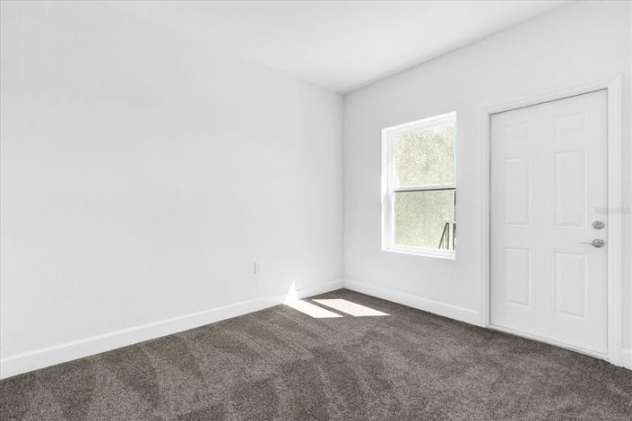 Image No.23-4 Bed Townhouse for sale