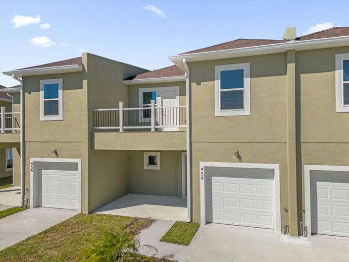 Image No.2-4 Bed Townhouse for sale