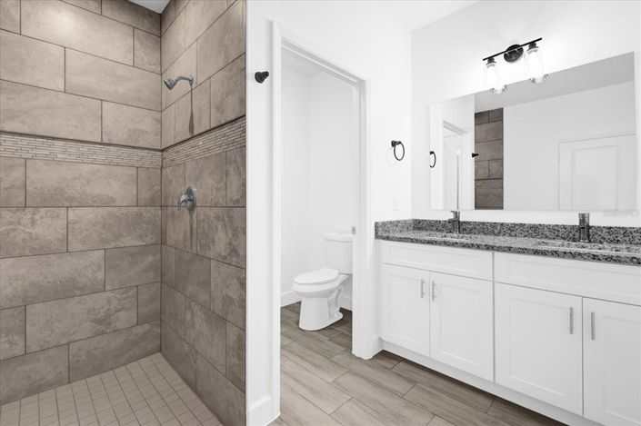 Image No.26-4 Bed Townhouse for sale