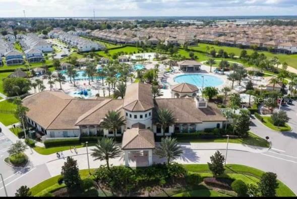 Image No.18-4 Bed Townhouse for sale