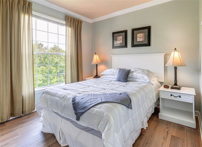 Image No.13-3 Bed Property for sale