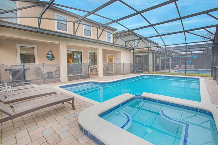 Image No.13-6 Bed Property for sale