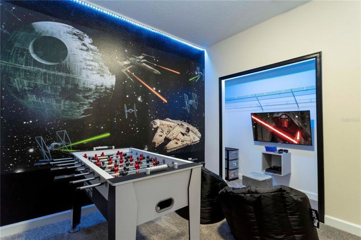 Image No.12-5 Bed Townhouse for sale