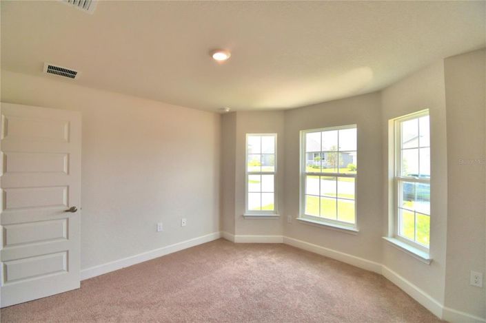 Image No.10-3 Bed House for sale