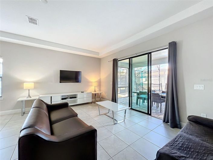 Image No.13-3 Bed House for sale