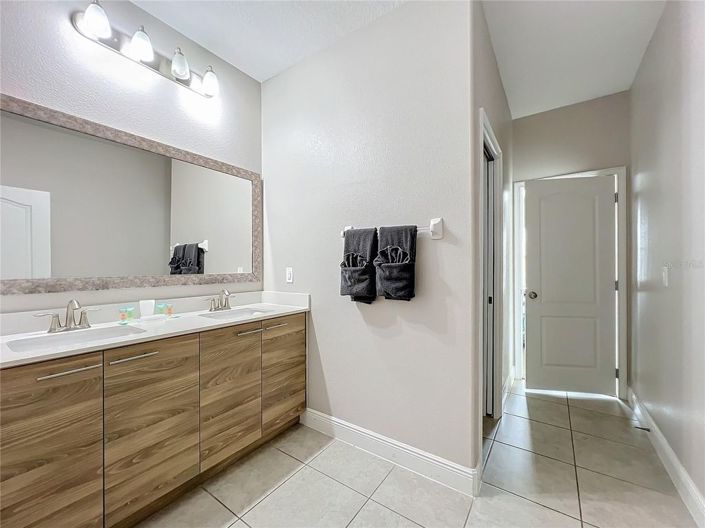 Image No.22-3 Bed House for sale