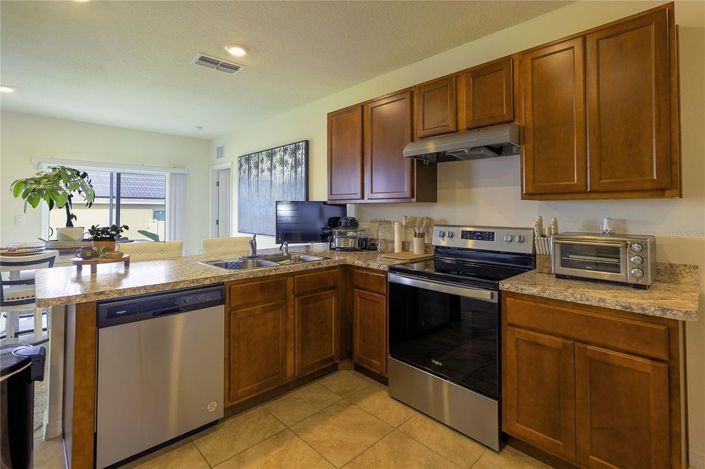 Image No.17-3 Bed House for sale