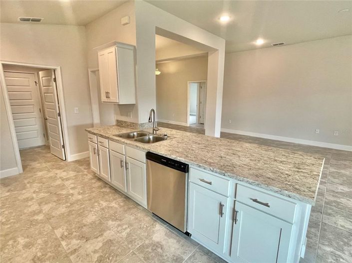 Image No.28-3 Bed House for sale