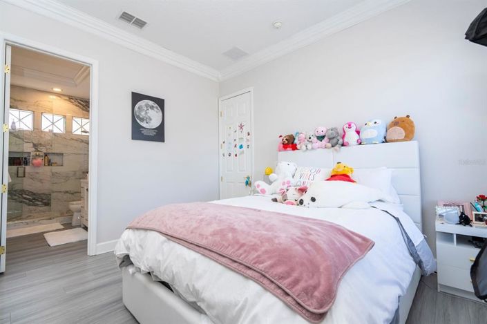 Image No.43-4 Bed House for sale