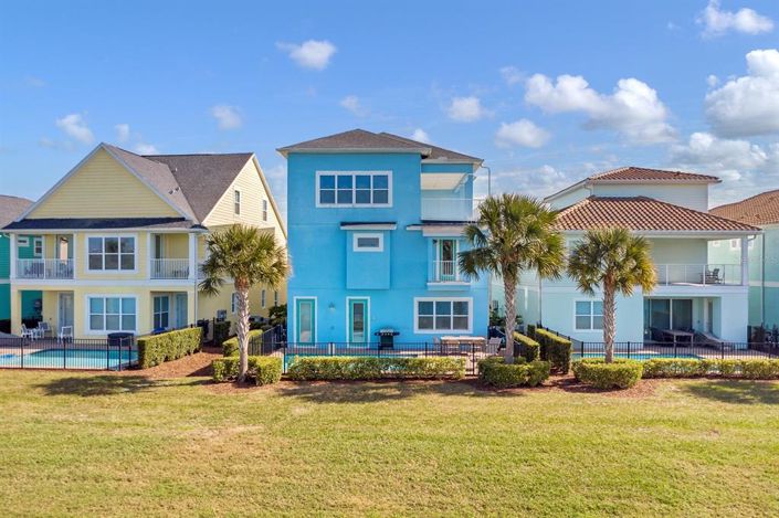 Image No.9-8 Bed House for sale