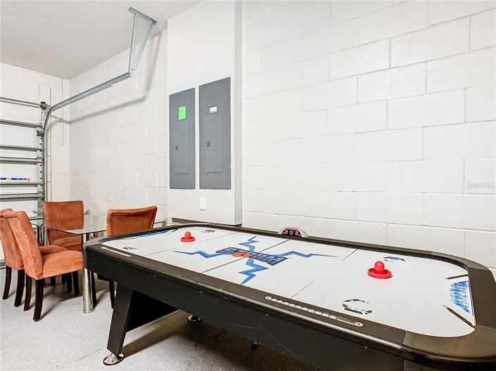 Image No.56-8 Bed House for sale