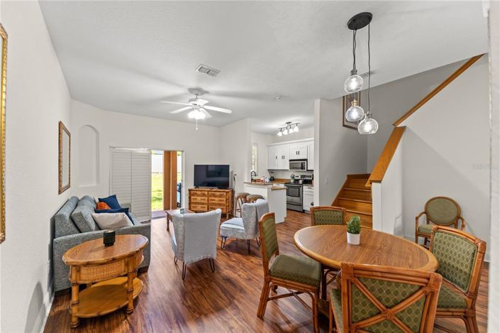 Image No.4-4 Bed Townhouse for sale