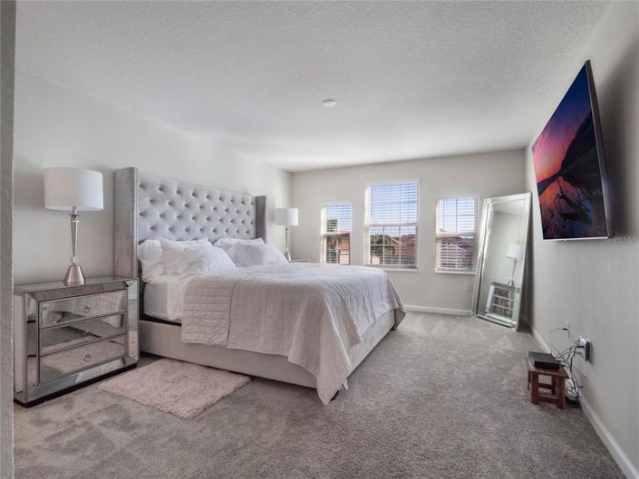 Image No.10-4 Bed House for sale