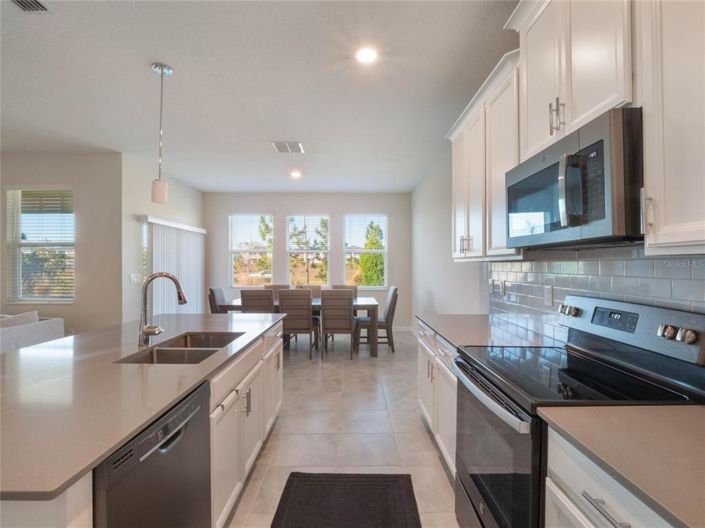 Image No.8-4 Bed House for sale