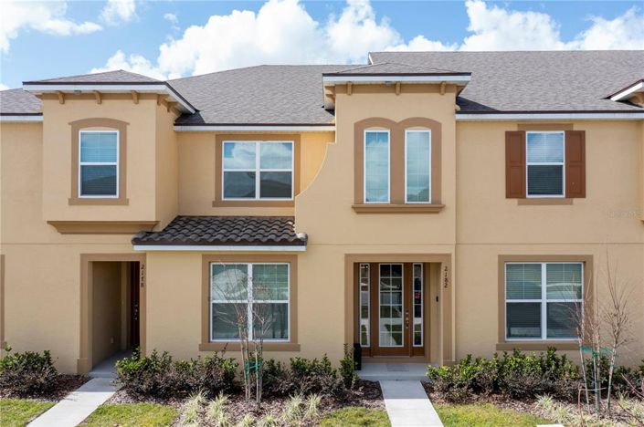 Image No.2-Maison de ville de 4 chambres à vendre à Saint John