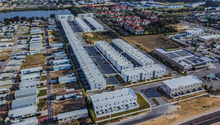 Image No.18-5 Bed Townhouse for sale