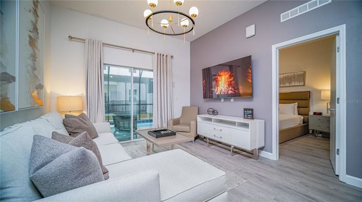 Image No.8-5 Bed Townhouse for sale