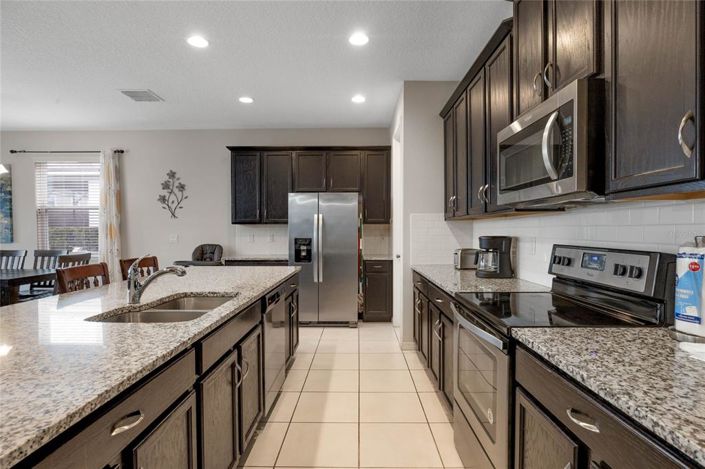 Image No.10-7 Bed House for sale