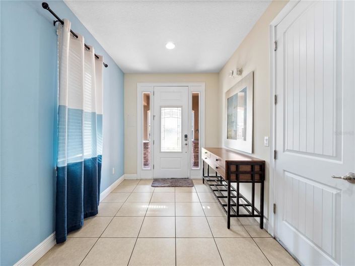 Image No.9-8 Bed House for sale