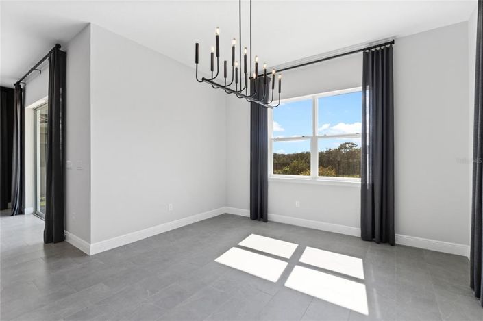 Image No.12-4 Bed House for sale