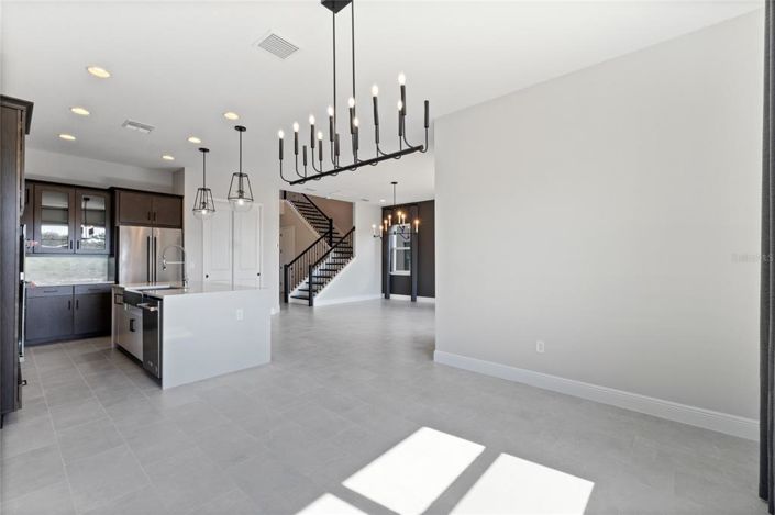 Image No.13-4 Bed House for sale