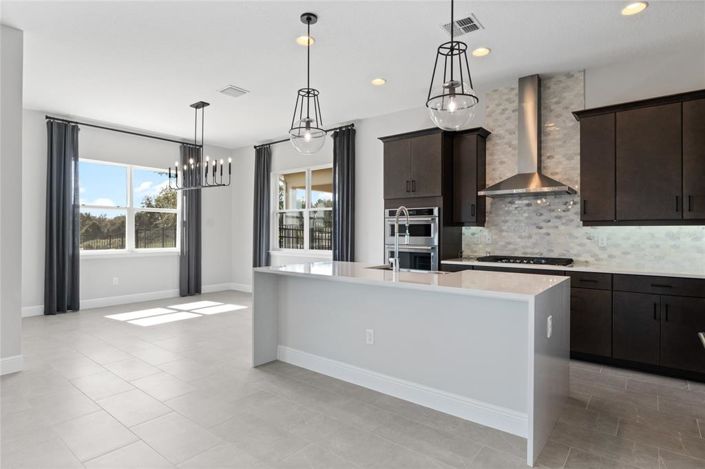 Image No.15-4 Bed House for sale