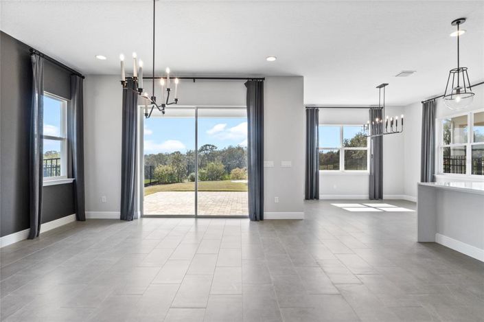 Image No.16-4 Bed House for sale