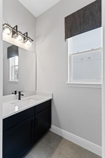 Image No.21-4 Bed House for sale