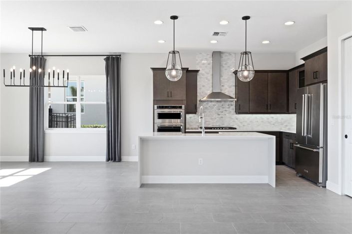 Image No.7-4 Bed House for sale