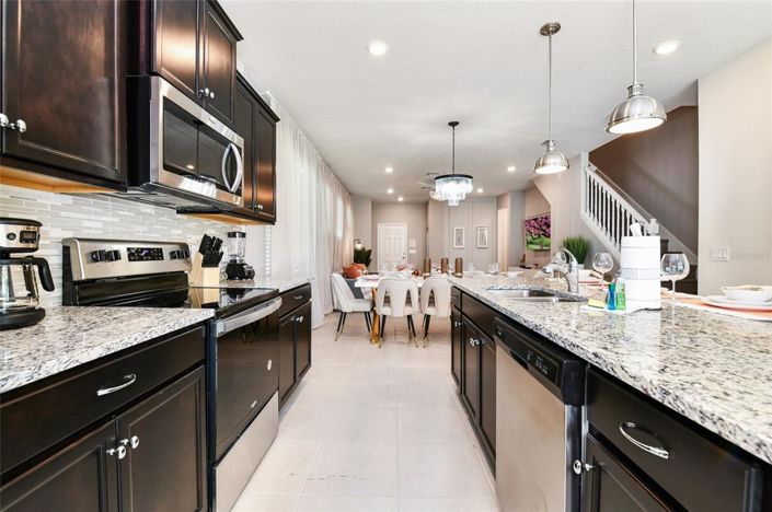 Image No.24-5 Bed Property for sale