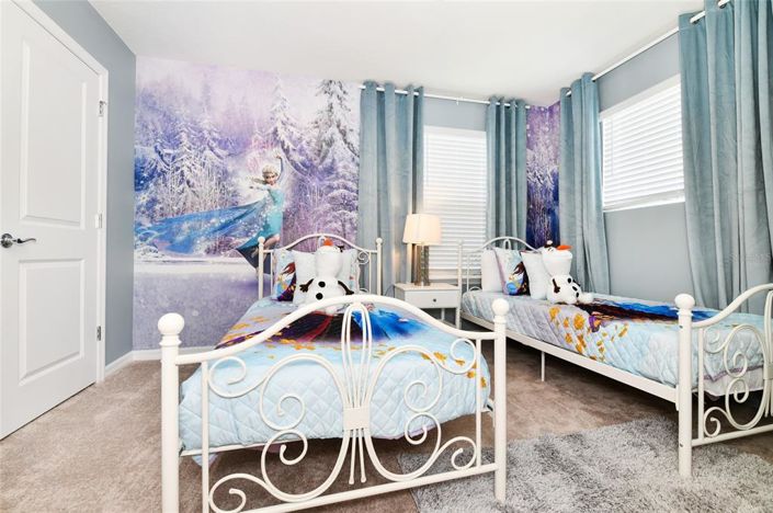 Image No.38-5 Bed Property for sale