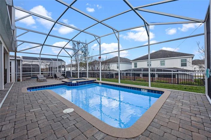 Image No.37-9 Bed Property for sale