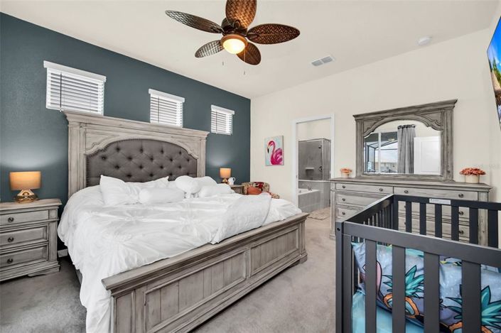 Image No.26-5 Bed Property for sale