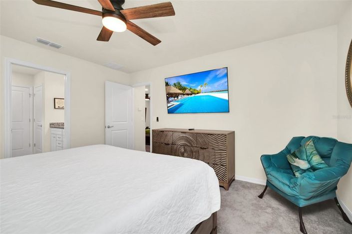 Image No.32-5 Bed Property for sale