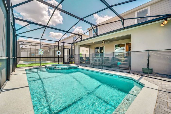 Image No.60-5 Bed Property for sale