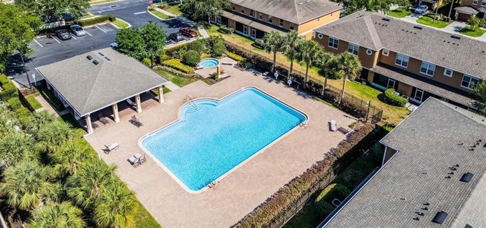 Image No.21-2 Bed Townhouse for sale