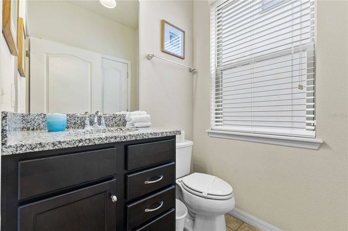 Image No.18-6 Bed House for sale