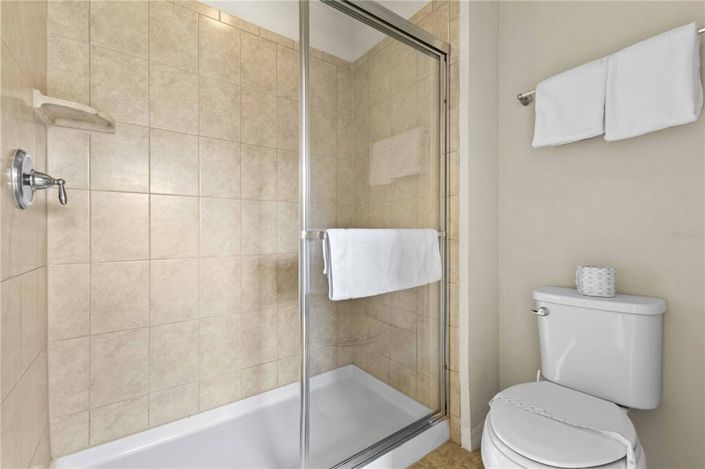 Image No.25-6 Bed House for sale