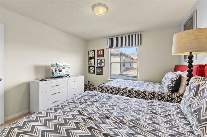 Image No.34-6 Bed House for sale