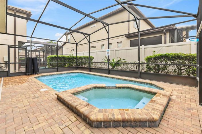 Image No.44-6 Bed House for sale