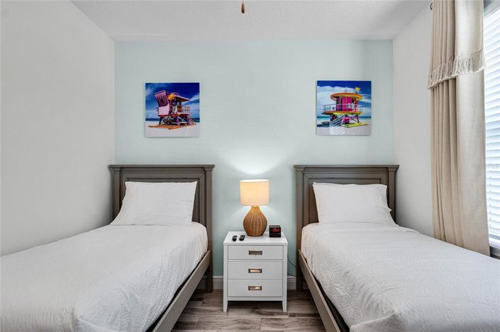 Image No.10-3 Bed Townhouse for sale