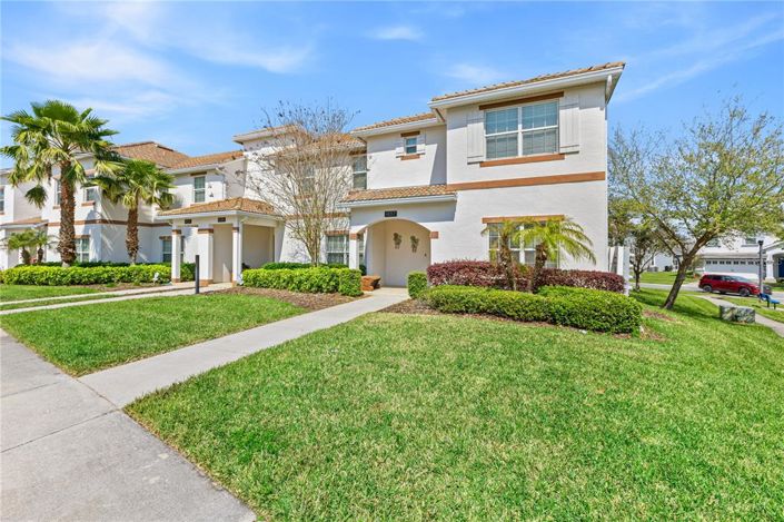 Image No.2-5 Bed Townhouse for sale